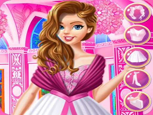 Play Fashion Show Dress Up Game for Girl